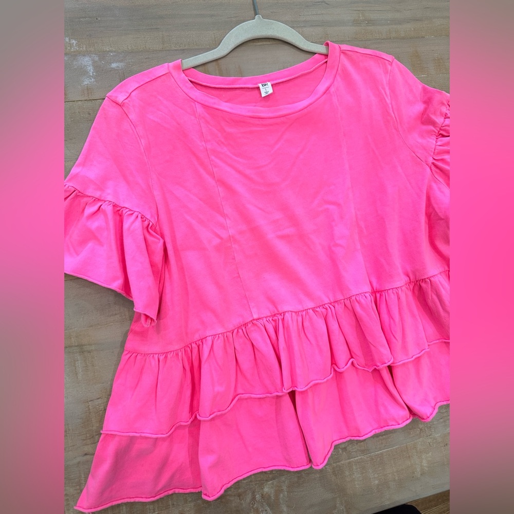 BP hot pink ruffle short sleeve shirt top